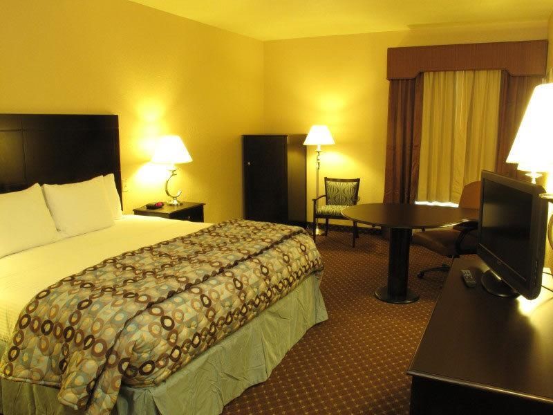 La Quinta By Wyndham Ne Long Beach/Cypress Hawaiian Gardens Zimmer foto