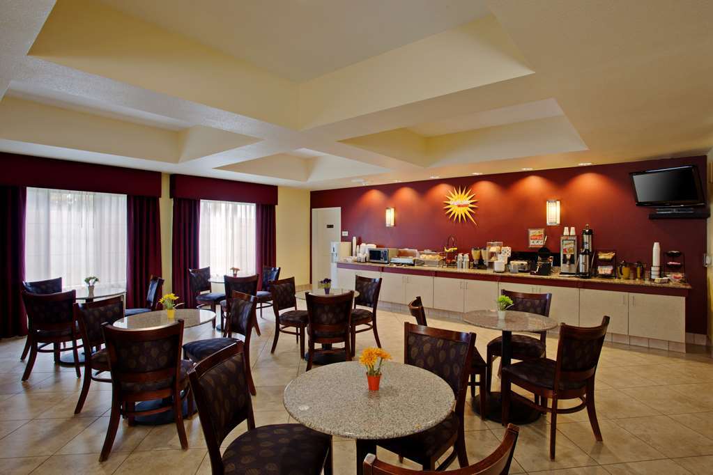 La Quinta By Wyndham Ne Long Beach/Cypress Hawaiian Gardens Restaurant foto